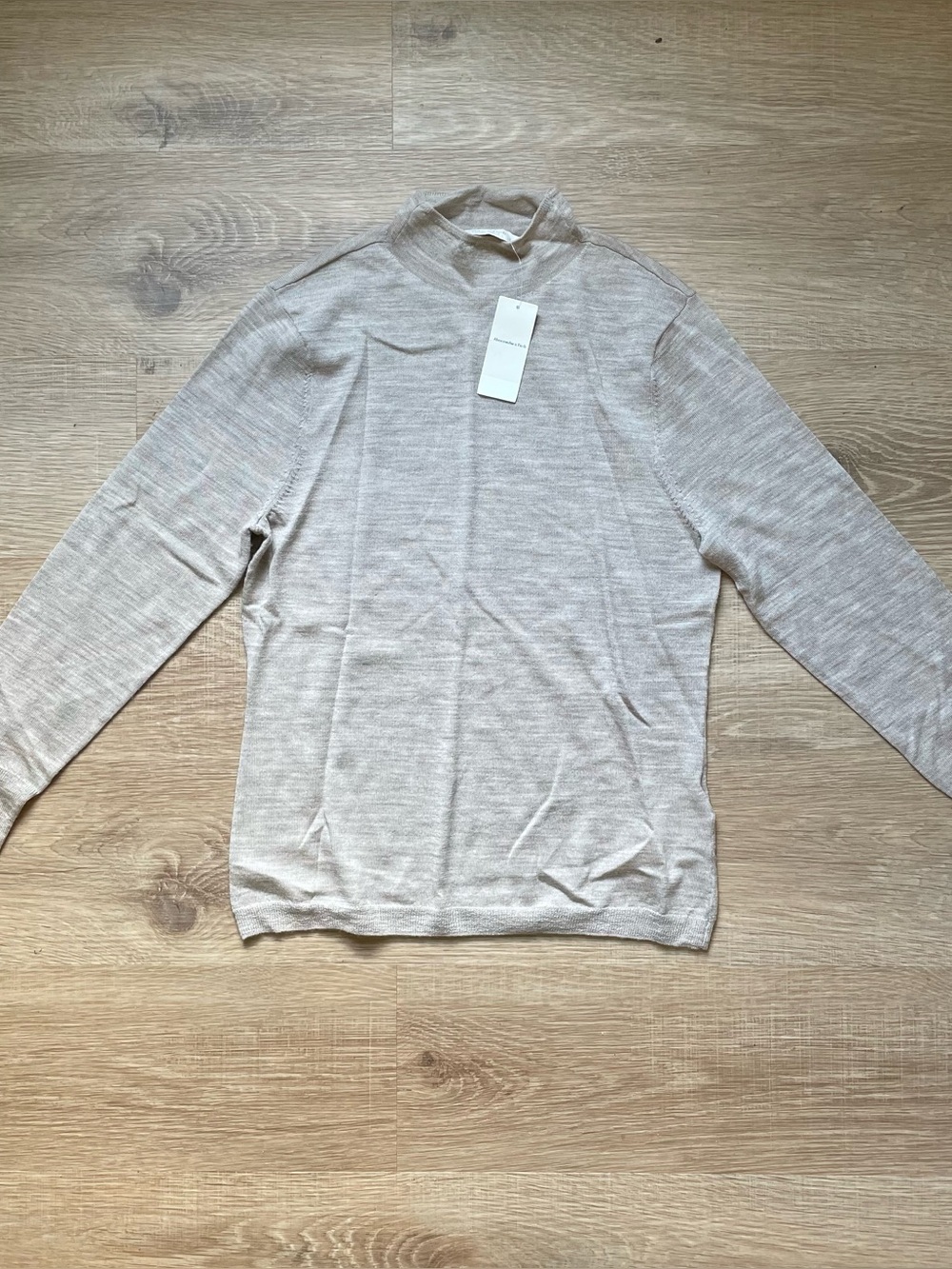 Abercrombie & Fitch 100% Merino Wool Pull Over Sweater size Large NWT